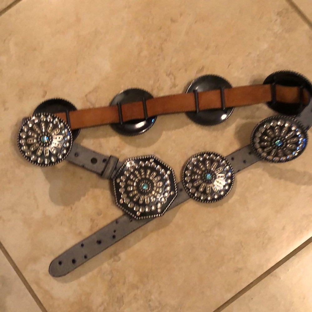 Great Belt adjustable… Tommy Lama with Rhinestones